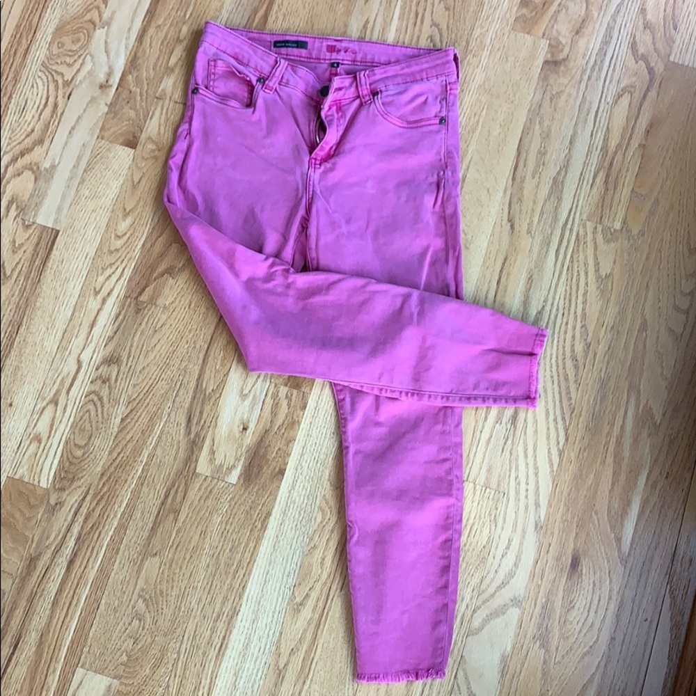 Kut from the Kloth Connie skinny crop